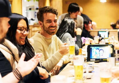 Tokyo: Shinjuku Bar Hopping & Night Walking Tour - Meeting point: the simple start that keeps the night on time