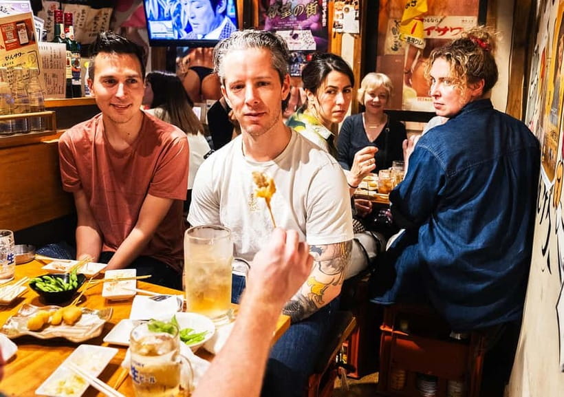 Tokyo: Shinjuku Bar Hopping & Night Walking Tour - Your budget: the $30 price and what it covers