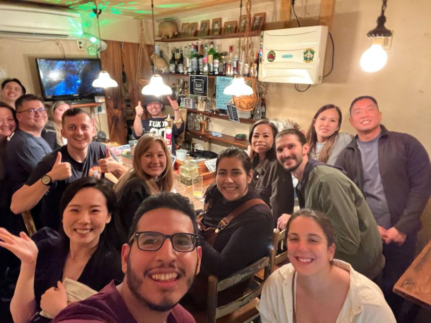 Tokyo: Shinjuku Local Bar and Izakaya Guided Walking Tour - Meeting point, cash, and WhatsApp: the small stuff that makes the night smooth