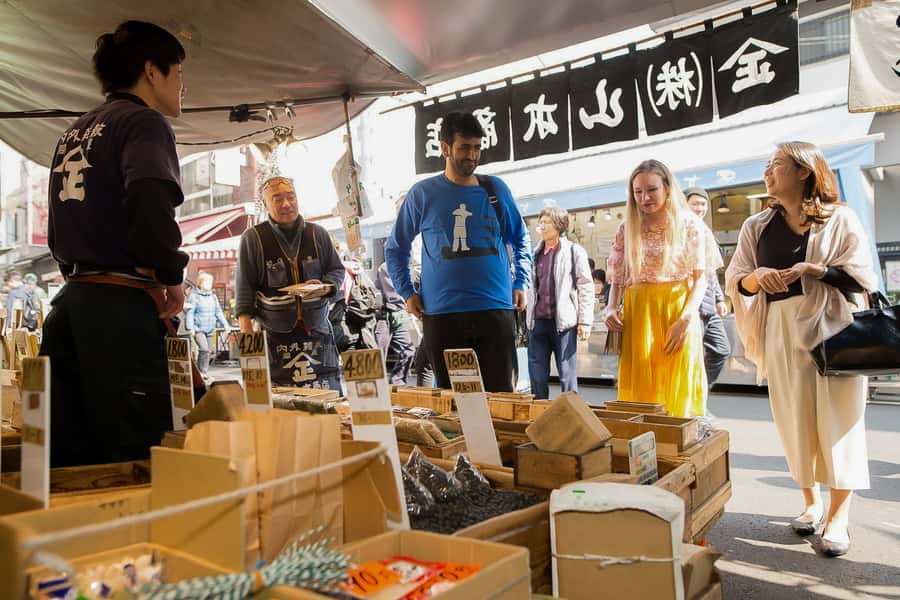 Tokyo: Tsukiji Market Walking Tour & Sushi Cooking Class - Price, group size, and what feels like value here