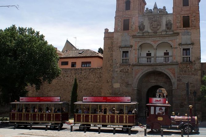 Toledo Full-Day Walking Tour with Guide from Madrid - Santa María la Blanca and Santo Tomé: three faiths told through buildings