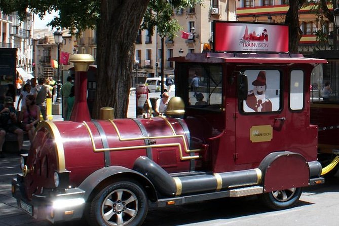 Toledo Full-Day Walking Tour with Guide from Madrid - Guide quality and group rhythm: what to do with the earphone system