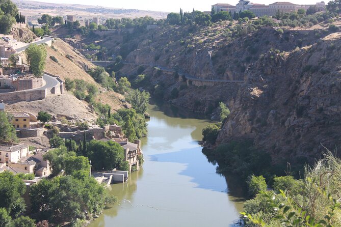 Toledo Full-Day Walking Tour with Guide from Madrid - Lunch time and practical comfort: cobblestones, hills, and limited facilities