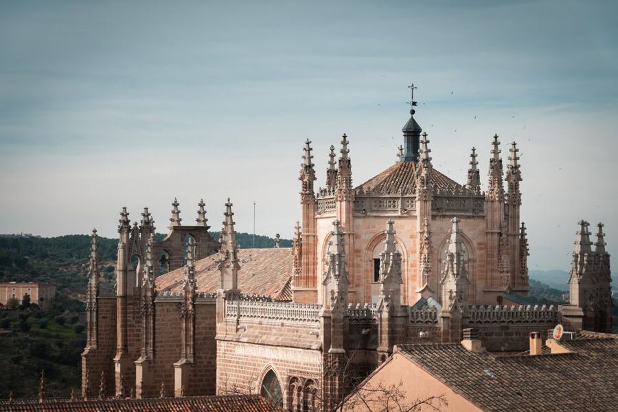 Toledo: Guided Monument Walking Tour with Wristband Pass - Who Should Book This Toledo Monument Tour