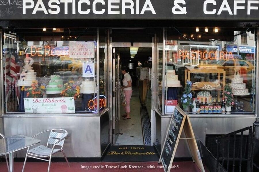 True Crime New York: NYPD-Guided Mafia Walking Tour w/ Food - Little Italy Time: Pastry Stops, Local Atmosphere, and the Sweet Finish