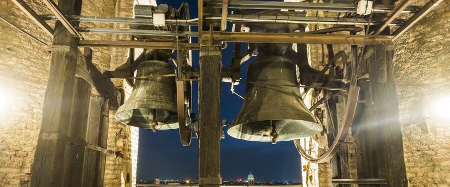 Turin Noir: The Darkest Walking Tour - The bell tower climb: 200 steps to the night panorama
