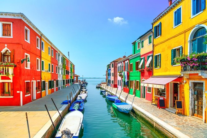 Unusual Venice Walking Tour through Rialto & Gondola Experience - Key Points Before You Go