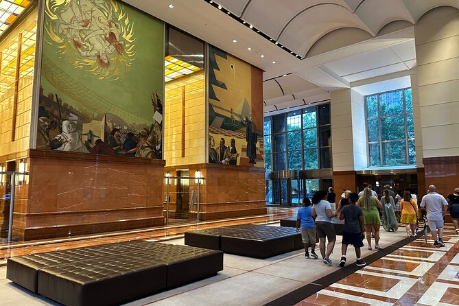 UPTOWN FUNK: 1 Hour Guided City Walking Tour in Charlotte - Old Settlers Cemetery: Hands-on Markers and the Steph Curry Thread