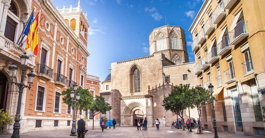 Valencia: Essentials and World Heritages Sites Walking Tour - Tribunal de las Aguas: A UNESCO Tradition That Still Works Like a System