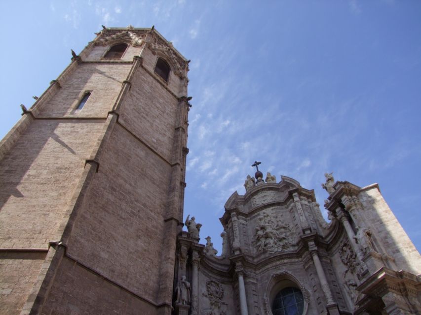 Valencia: Historical Walking Tour - Old Town Orientation in 135 Minutes: what you’re really buying