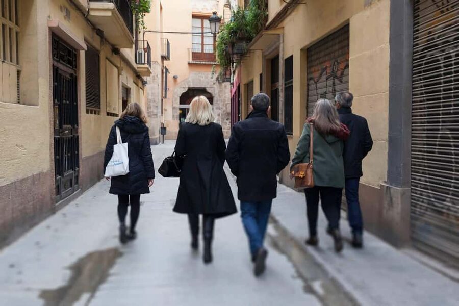 Valencia: Historical Walking Tour - Ciutat Vella on foot: learning the city’s rhythm, not just its facts