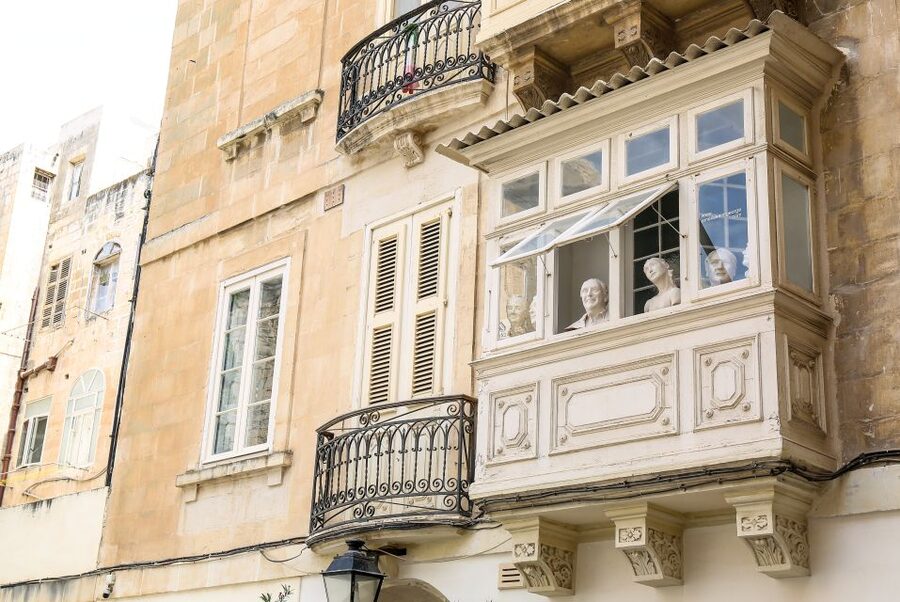 Valletta: 3-Hour Walking Tour - St George’s Square and Fort St Elmo’s edge