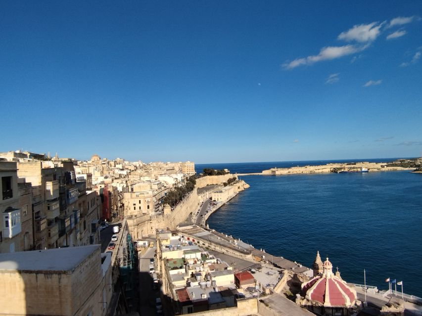 Valletta: Guided City Walking Tour - Finishing at St. George’s Square: get oriented for the rest of your day