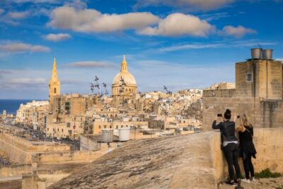 Valletta: Guided Walking Tour with Optional Cathedral Tour - Upper Barrakka Gardens: your harbour-view payoff