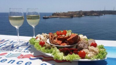 Valletta: Half-Day City Discovery Walking Tour - Upper Barrakka Gardens: the view that makes the walking worth it