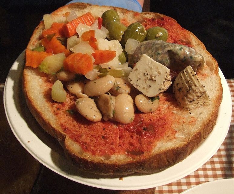 Valletta: Street Food and Culture Walking Tour - What You’ll Taste: Pastizzi, Ftira, Rabbit, and Traditional Sweets