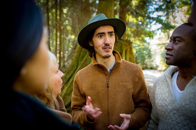 Vancouver Secrets of Stanley Park Walking Tour - Before you start: Aquarium steps, easy toilets, and the 2-hour reality