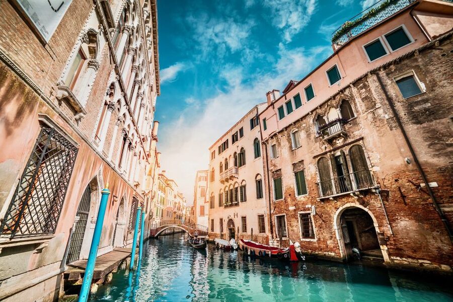 Venice: 1.5-Hour Walking Tour - The Tour Style: Live Guide + Headsets = Less Guessing