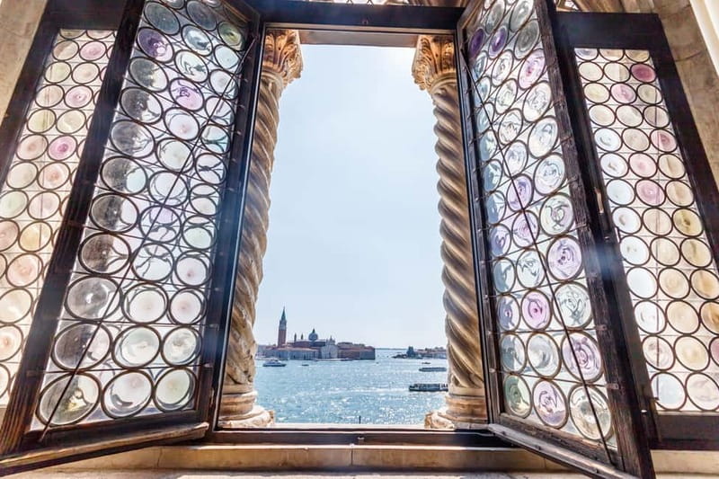 Venice: Doge's Palace and St Mark's Basilica Walking Tour - St Mark’s Square First: Setting the Scene Before You Go Indoors