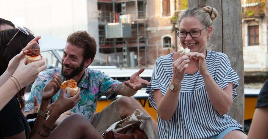 Venice: Local Secrets of Venice Tapas & Wine Walking Tour - Key points to know before you go