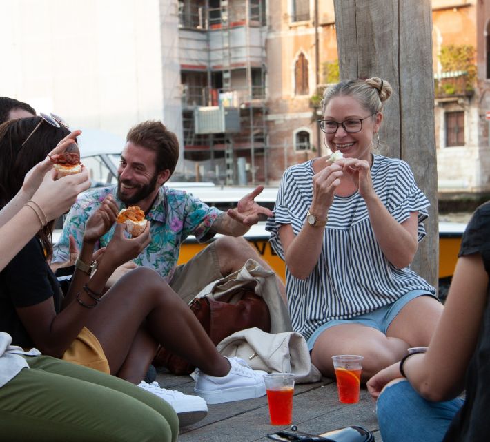 Venice: Local Secrets of Venice Tapas & Wine Walking Tour - Starting at Enoteca Al Volto: setting the tone for cicchetti-and-wine Venice
