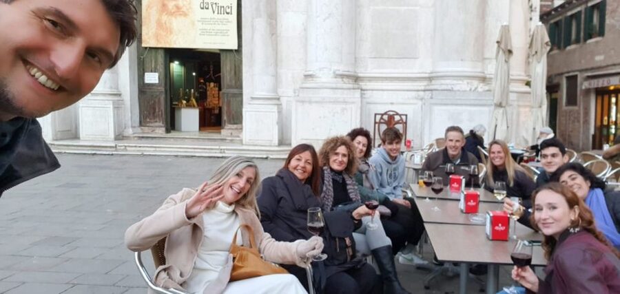 Venice: Local Secrets of Venice Tapas & Wine Walking Tour - Your first bacaro stop: the cicchetti ritual and a wine choice