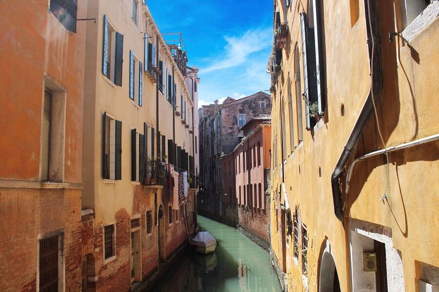 Venice: Morning Walking Tour - Scuola Grande di San Marco: charity, power, and the Captains of Fortune