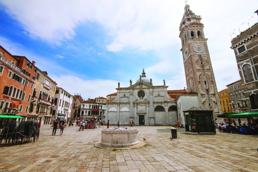 Venice: Morning Walking Tour - The slow magic of squares and bridges: how the guide teaches you to read Venice