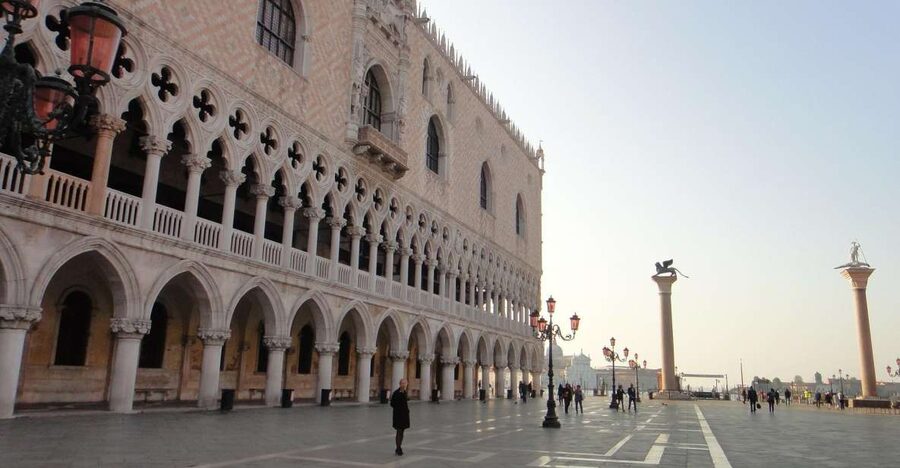 Venice: Religion Walking Tour with Doge’s Palace Tickets - Doge’s Palace: Power, Splendor, and Skip-the-Line Tickets