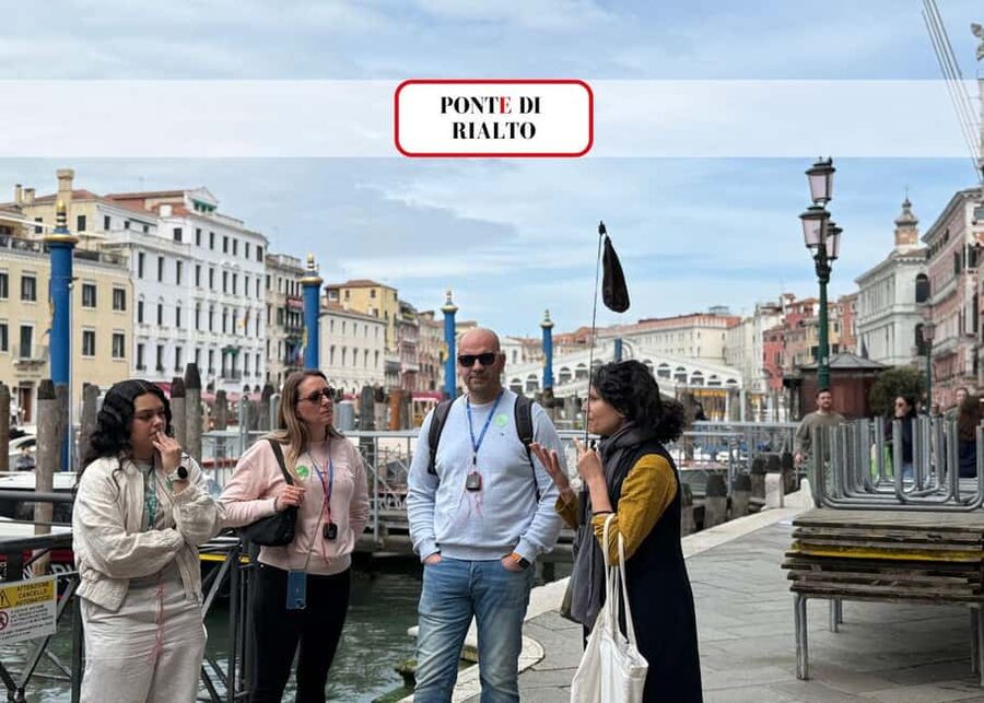 Venice: Rialto Bridge & Offbeat Unusual Venice Walking Tour - A 2–3 Hour Walk That Gives Venice a Different Shape