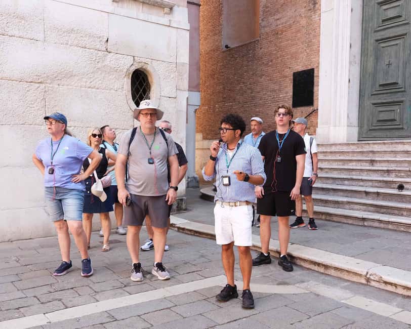 Venice: Rialto Bridge & Offbeat Unusual Venice Walking Tour - Guides, Audio Receivers, and the Small Tech Stuff That Matters