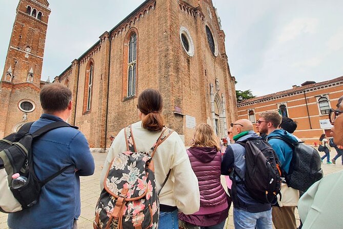 Venice Sightseeing Small Group Walking Tour with a Local Guide - Meeting at Campiello dei Squelini: What to Know Before You Start Walking