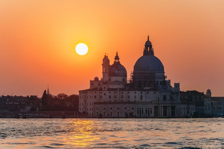 Venice: The Ghost & Legends Walking Tour - Finding the meeting point: San Marco post office in Calle Larga de l’Ascension