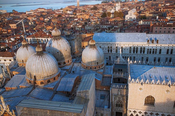 Venice Walking Tour plus Skip the Lines Doge's Palace and St Mark's Basilica Tours - Getting Your Bearings at St. Mark’s (Campo S. Zaccaria to Piazza San Marco)