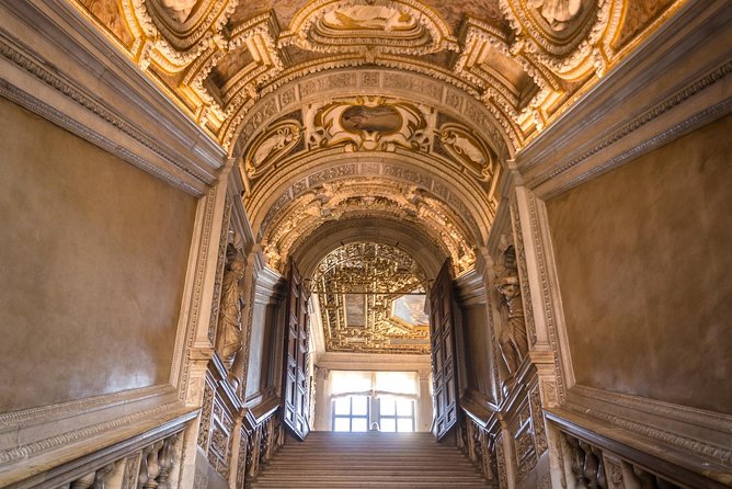 Venice: Winter Pass Top Attractions & City Walking Tour - Stop 2: Canal Grande by audioguide (the best orientation in the whole day)