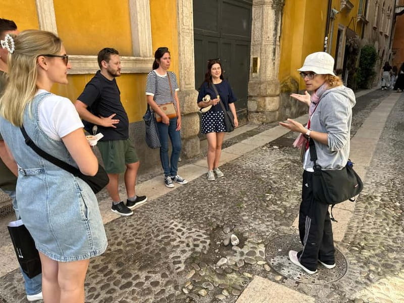 Verona: Guided Small Group Walking Tour of the City of Love - Palazzo Barbieri and Verona’s civic power (Town Hall stop)