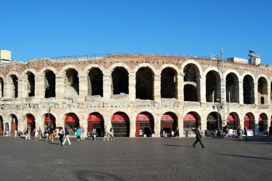 Verona: Highlights and Hidden Gems Walking Tour - Basilica di Santa Anastasia: the big church stop you should not skip