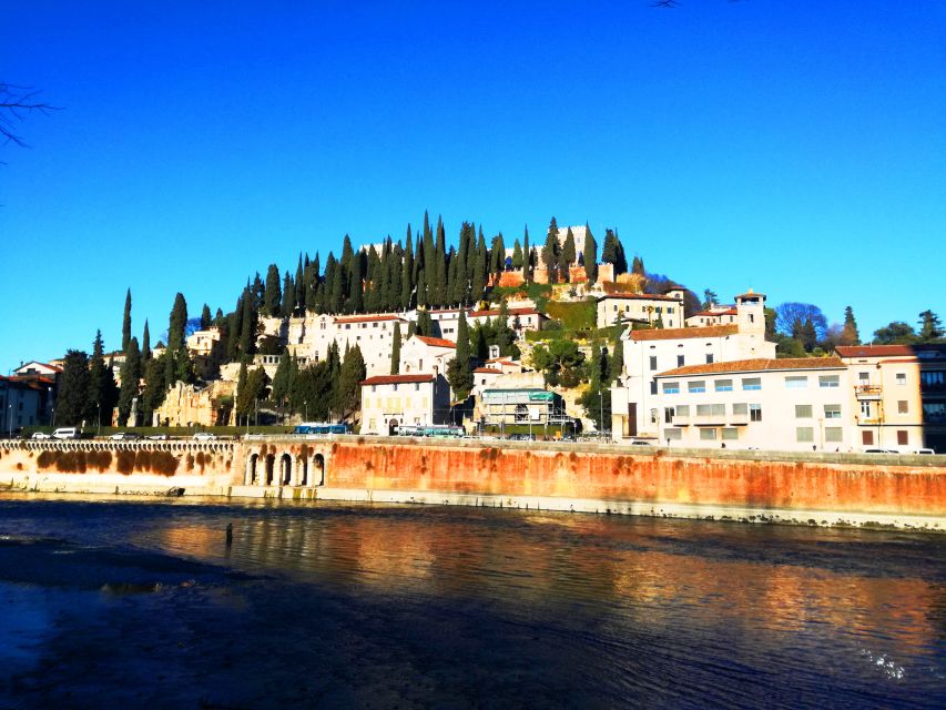 Verona: History and Hidden Gems Guided Walking Tour - Romeo’s House and Juliet’s Balcony area: famous stops, handled with context