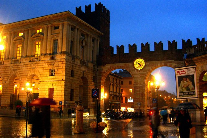 Verona Moonlight Walking Tour - Scaligero Bridge: medieval vibes in night light