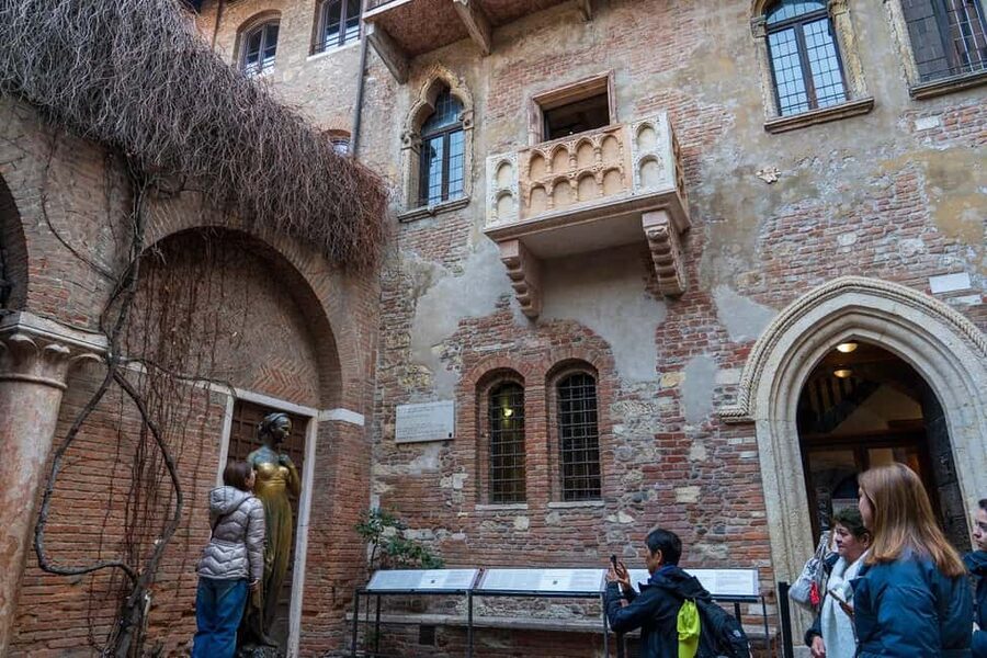 Verona: Small Group Guided Walking Tour with Arena Tickets - Piazza Bra to the Roman Arena: Where Verona Gets Its Big-Scene Start