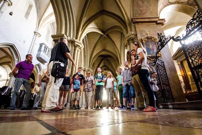 Vienna: 2 Hours Sightseeing Walking Tour - Price and value: what $33 really buys you (and what it doesn’t)