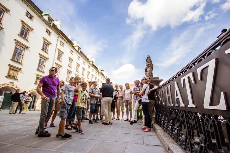 Vienna: 2 Hours Sightseeing Walking Tour - Meeting at Loos Haus (Michaelerplatz 3) without the stress