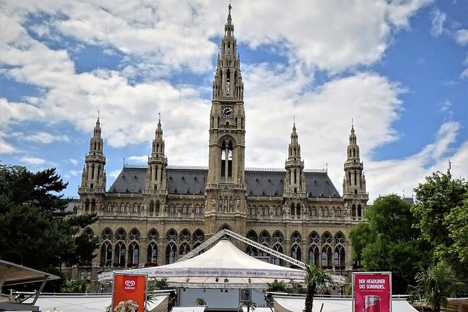 Vienna at First Glance a Private Walking Tour for First Timers - Doorstep pickup and the easy start you’ll be grateful for