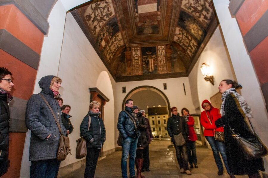 Vienna: Ghosts and Legends Guided Nighttime Walking Tour - Ghosts and legends in Vienna’s historic core: what the night walk really feels like