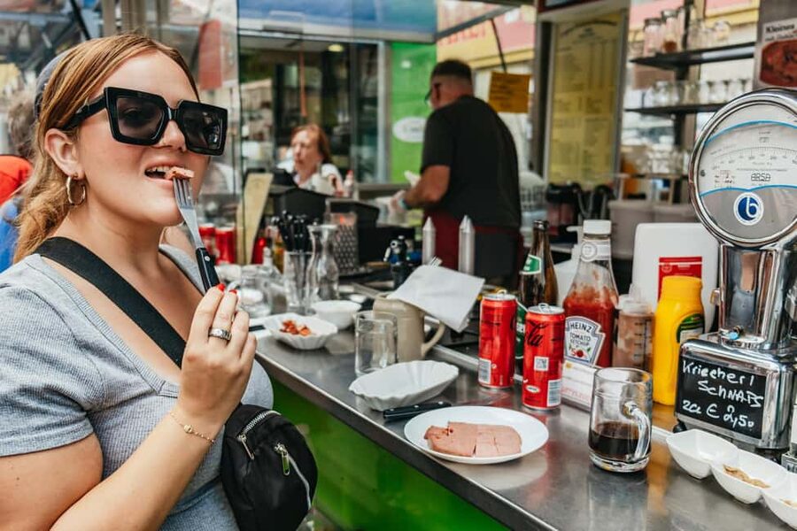 Vienna: Guided Foodie Walking Tour with Tastings and Coffee - How the tastings add up: from coffee to strudel to wine
