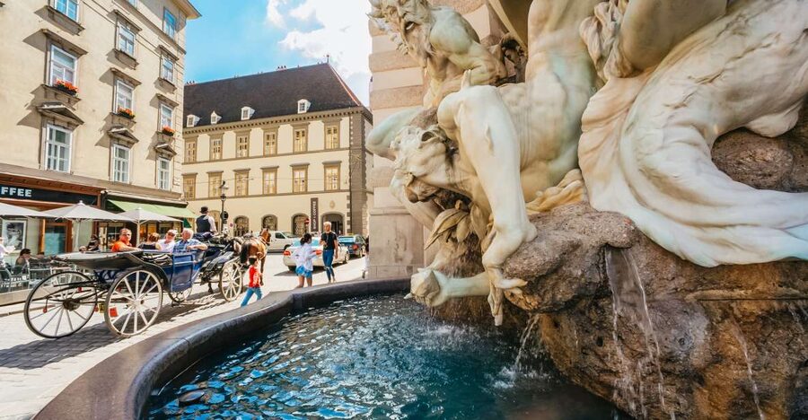 Vienna: Guided Walking Tour of City Center Highlights - Key highlights to look forward to