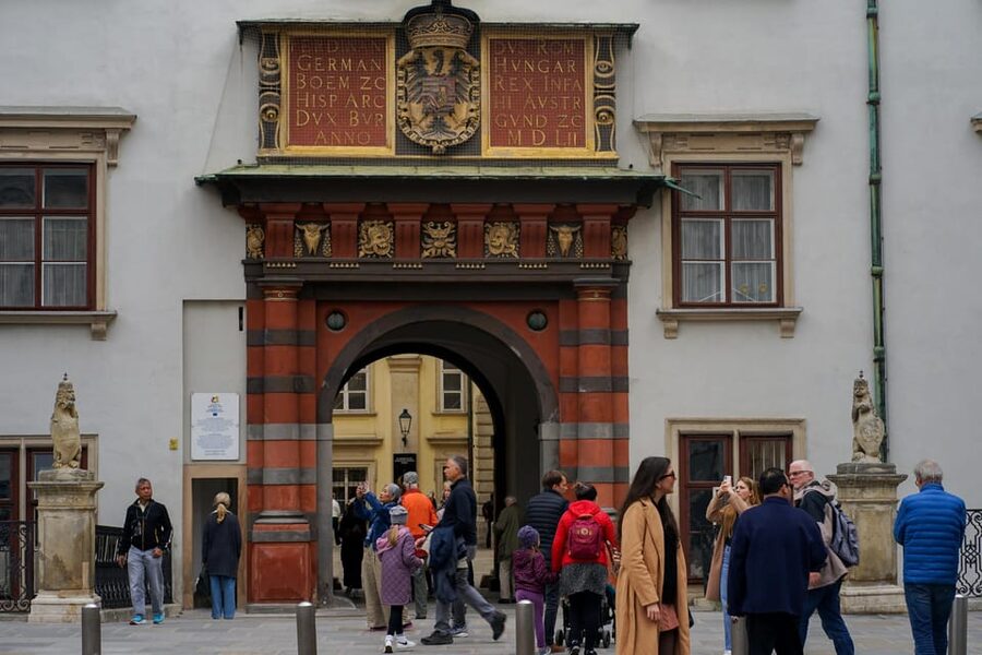 Vienna: Guided Walking Tour of City Highlights & Hidden Gems - Michaelerplatz and the Hofburg Palace Entrance: Seeing Power Without Going Inside