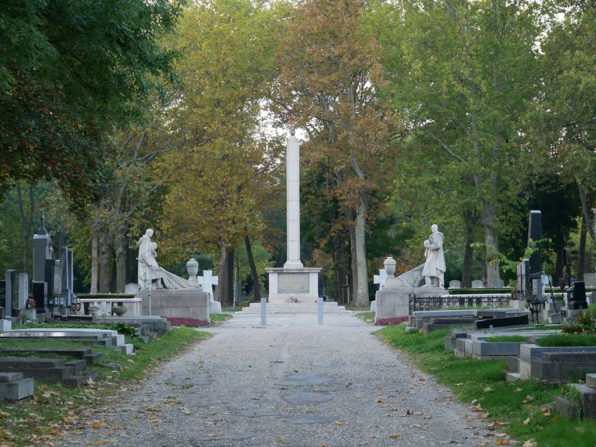 Vienna: Guided Walking Tour of the Central Cemetery - Why Vienna has such a big cemetery