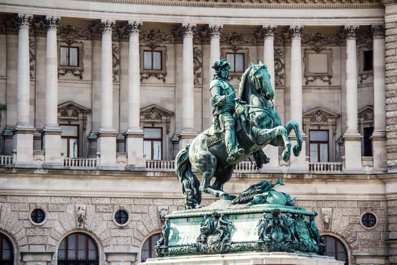 Vienna: Habsburgs Capital, 2hrs. Historical walking Tour - Michaelerplatz: the baroque star-shaped plaza that sets the tone