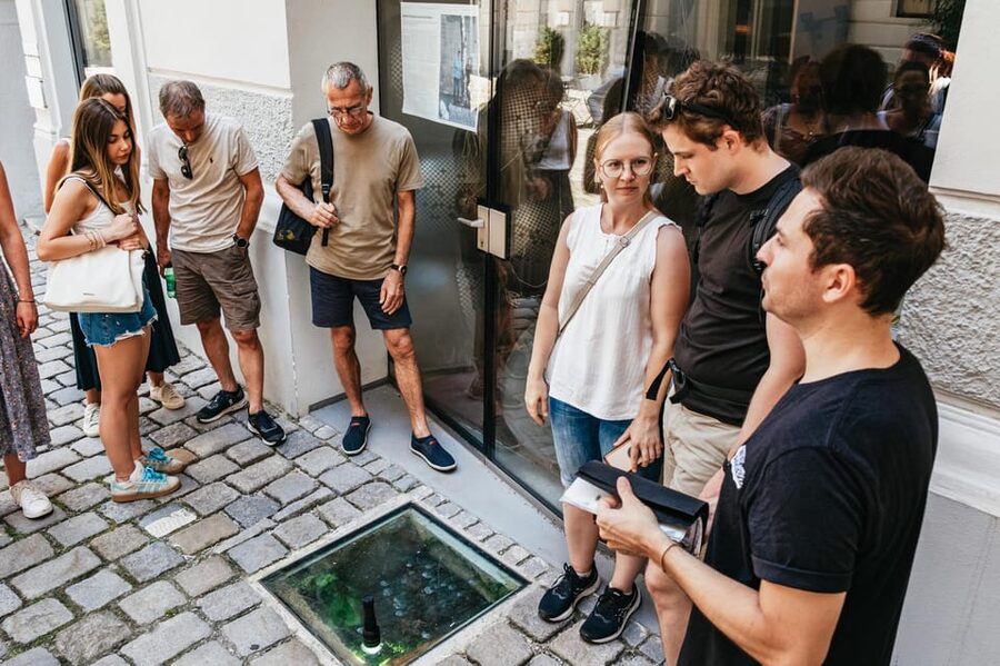 Vienna: Viennese Underworld Guided Walking Tour - Choosing the 1, 1.5, or 2-Hour Option (What Actually Changes)
